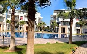 Luxury Spacious Apartment With Pool